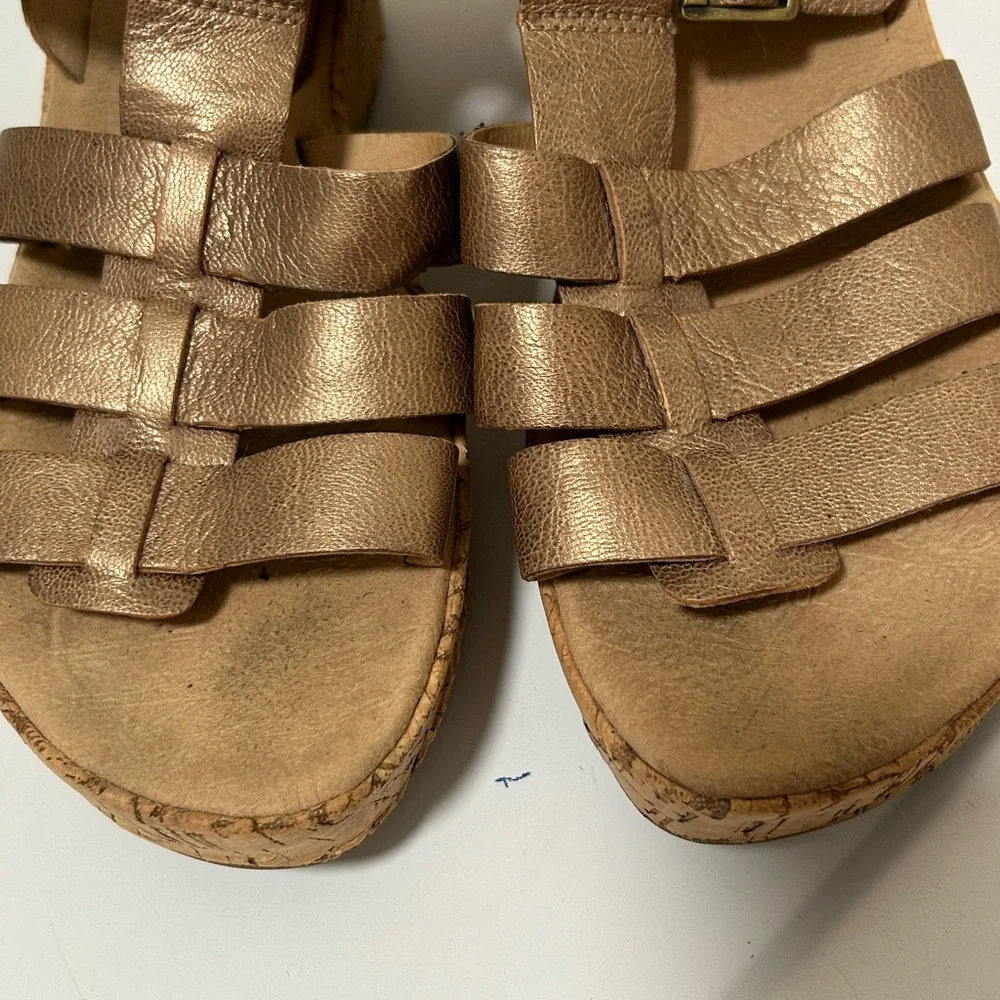 Kork Ease Wedge Sandals Metallic Bronze Tan Size 10